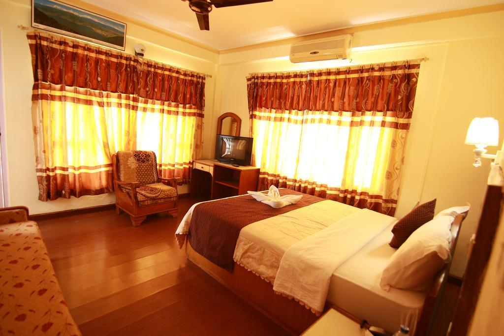 Hotel Himalayan Inn Pokhara Kültér fotó