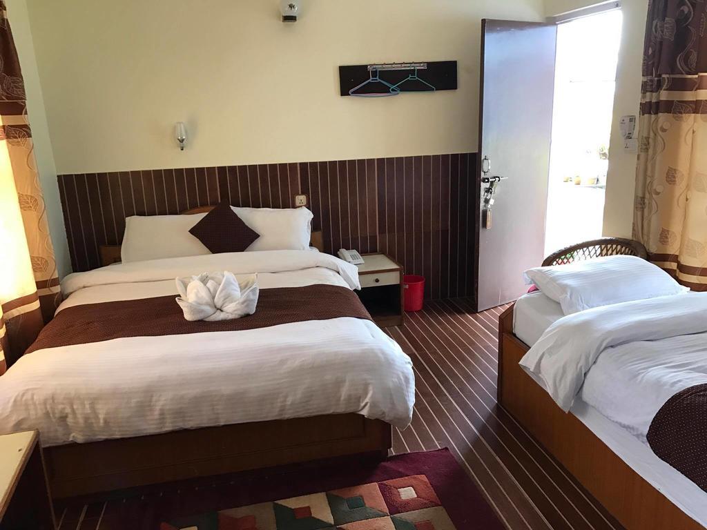 Hotel Himalayan Inn Pokhara Kültér fotó