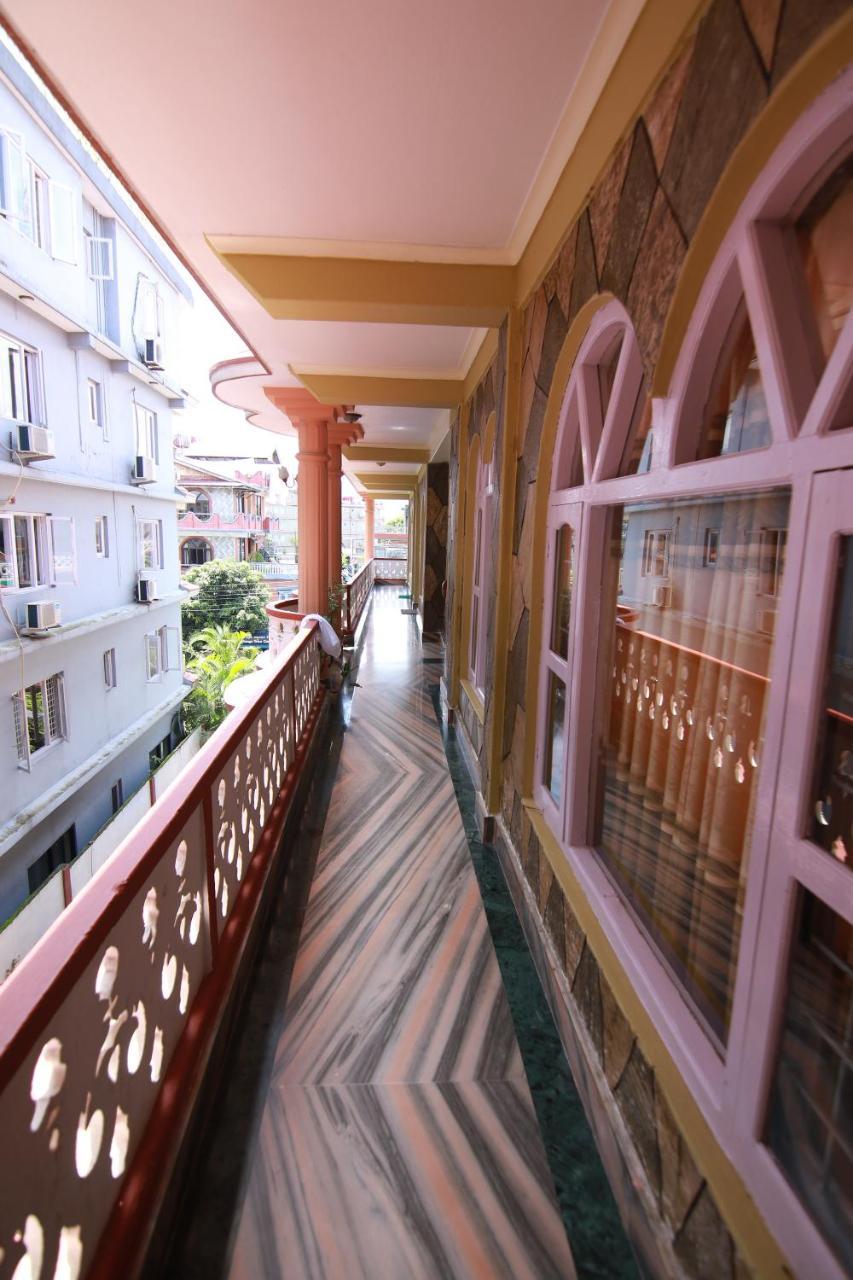 Hotel Himalayan Inn Pokhara Kültér fotó