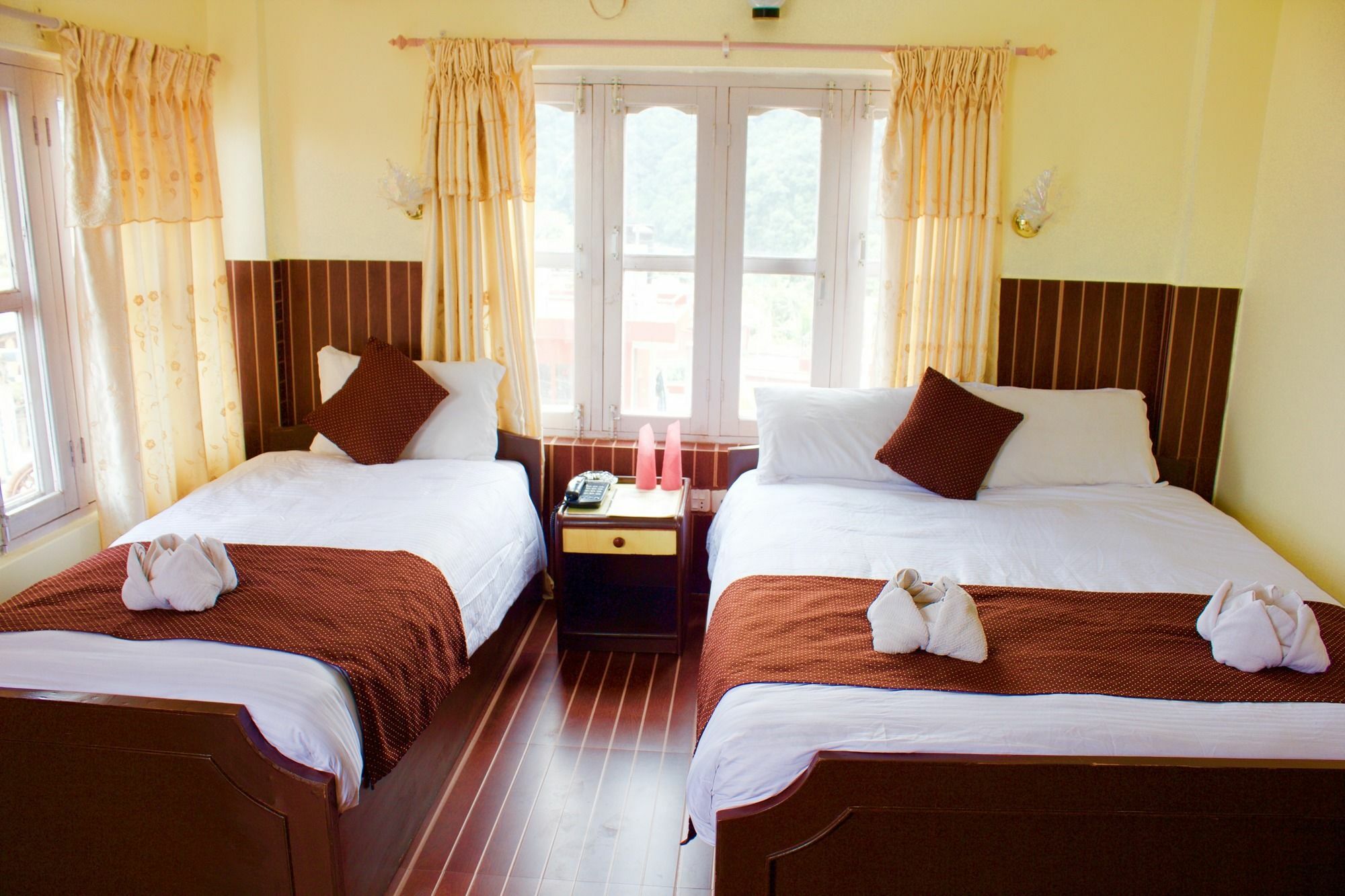 Hotel Himalayan Inn Pokhara Kültér fotó